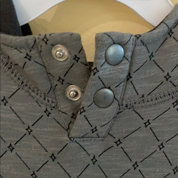 Boys pull over hoodie gray 12M Oshkosh - Picture 7 of 8